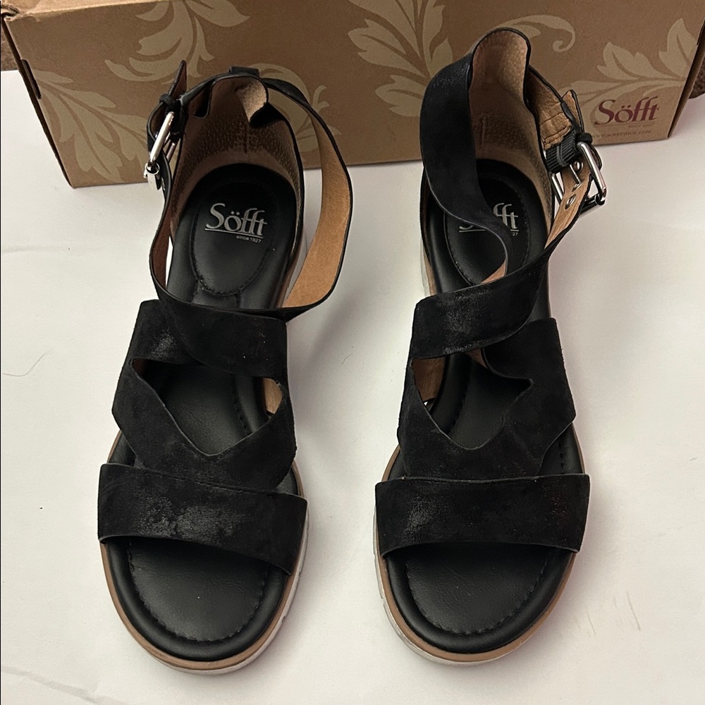Sofft Black Strappy Sandals